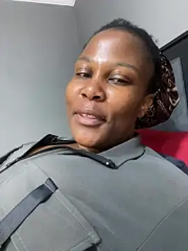 Snapshot of Sexycandyxxx chatting on July 28, 2026, 2:05 pm Sexycandyxxx online show from July 28, 2026, 2:05 pm
