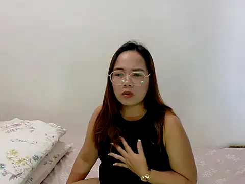 BURBERRY69 online show from June 26, 2026, 7:47 am