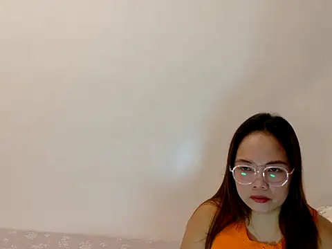 BURBERRY69 online show from May 14, 2026, 11:07 am