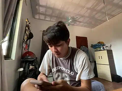 Hotgabbyxxx online show from April 26, 2026, 5:49 am