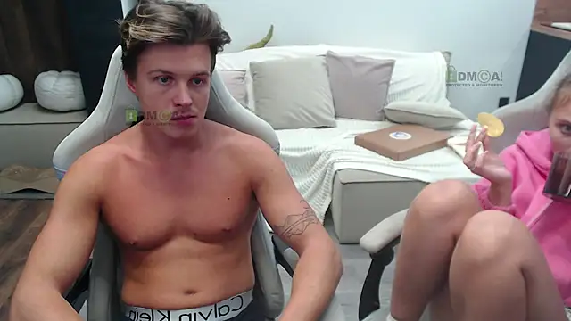 Sunny-Girl1 online show from October 5, 2025, 5:36 pm