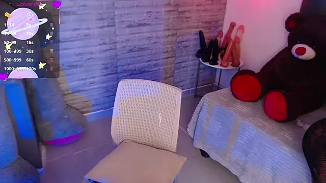 TinnaCobb online show from June 9, 2026, 4:08 pm