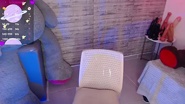 TinnaCobb online show from June 16, 2026, 1:00 pm