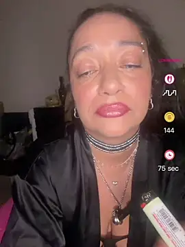 PichyPrettyPussy online show from July 18, 2026, 6:44 am