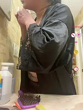 PichyPrettyPussy online show from June 25, 2026, 2:55 pm