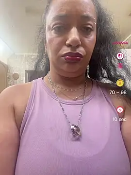PichyPrettyPussy online show from July 22, 2026, 5:20 am