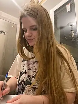 -MimmiLissa- online show from March 5, 2025, 9:15 pm