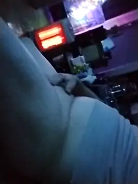 Snapshot of Valarie83 chatting on December 21, 2025, 11:45 am Valarie83 online show from December 21, 2025, 11:45 am