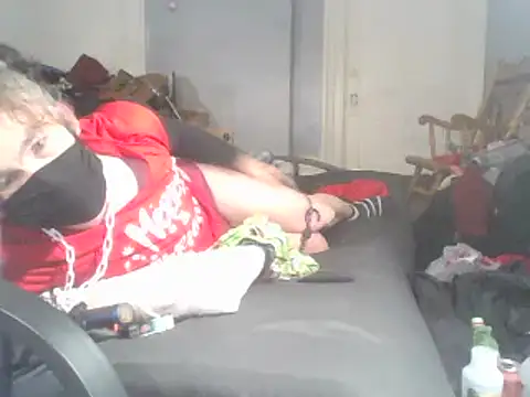 Snapshot of Valarie83 chatting on February 15, 2025, 3:31 am Valarie83 online show from February 15, 2025, 3:31 am