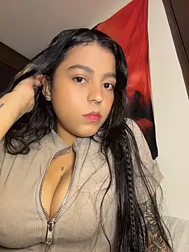 Naiara sex online show from May 28, 2026, 5:48 am