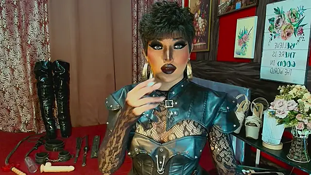 trixxielicious online show from June 14, 2026, 3:13 pm