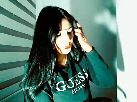 apishkagalmon online show from May 6, 2026, 4:27 am