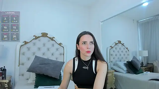 Princsgirl  online show from September 20, 2025, 6:46 pm