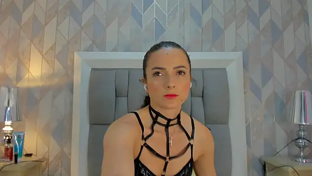 Princsgirl  online show from February 11, 2026, 7:36 pm