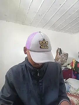 Sirius 5 online show from December 5, 2025, 3:43 pm