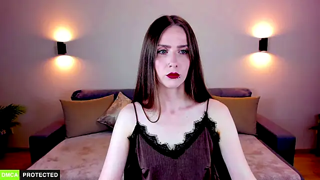 TheWoman   online show from December 18, 2025, 6:56 pm