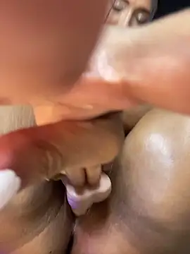 Shantal Lovee online show from February 22, 2025, 1:22 am