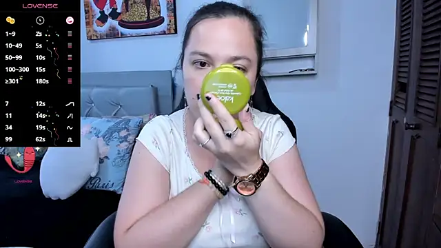 Snapshot of angelaagomez chatting on June 21, 2026, 10:15 pm angelaagomez online show from June 21, 2026, 10:15 pm