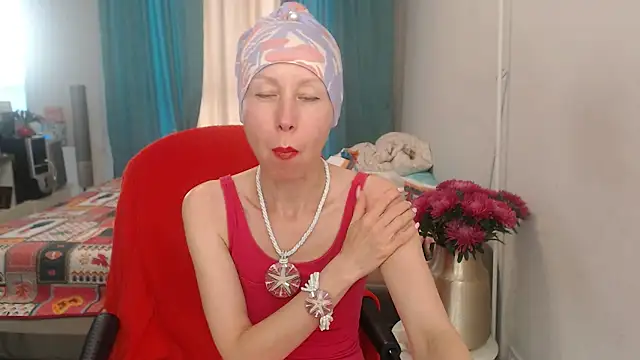 LuxuryNika online show from July 30, 2026, 2:05 pm
