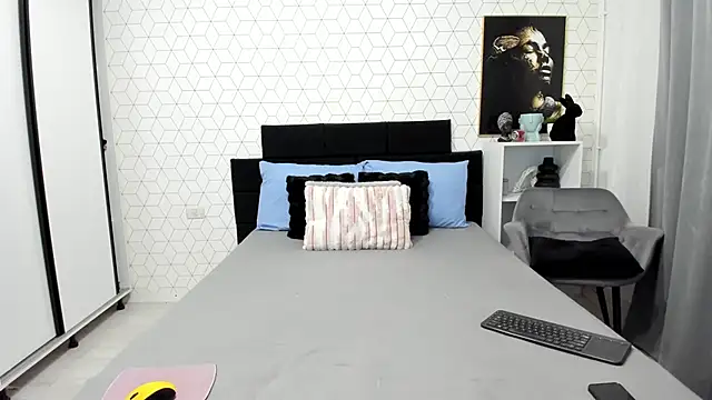 Heidix online show from September 15, 2025, 3:07 am