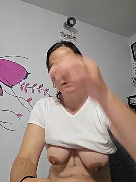 IsabelleCraft online show from November 29, 2025, 12:16 pm