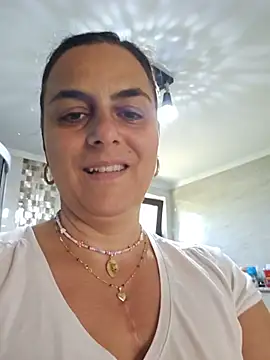 IsabelleCraft online show from August 3, 2026, 9:48 am