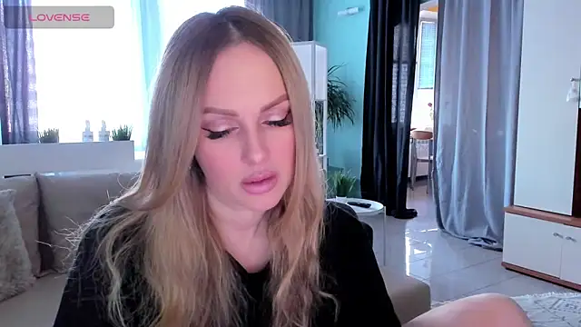 Libby Nora online show from March 23, 2025, 6:37 am