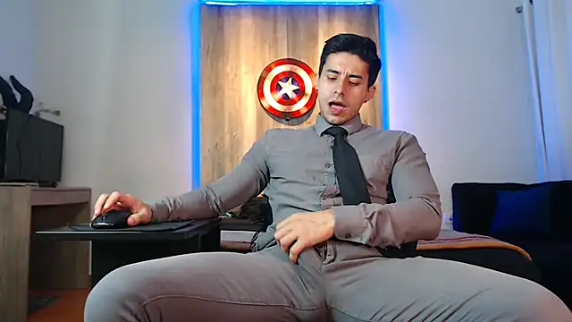 Andrew 4  online show from December 4, 2024, 6:27 am