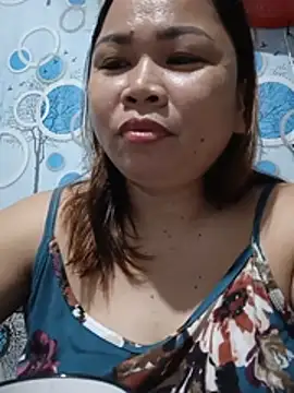 XXLorie 02 online show from July 11, 2026, 8:20 pm