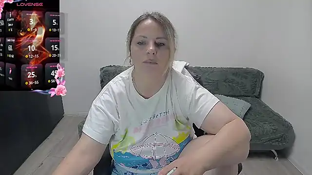 erikaerika online show from July 6, 2026, 7:59 am