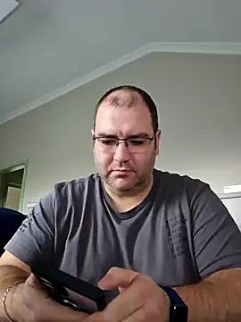 Andrew1900529 online show from December 12, 2024, 1:17 pm