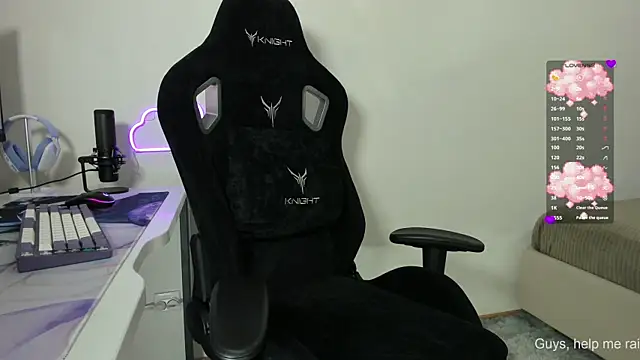 SkyqueenI online show from November 27, 2025, 8:37 am