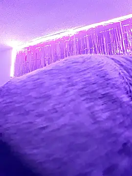 Snapshot of LUNAdeMARTE chatting on January 14, 2026, 11:52 pm LUNAdeMARTE online show from January 14, 2026, 11:52 pm