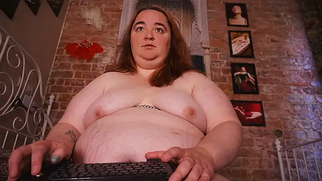 Evelively online show from July 3, 2026, 4:08 am
