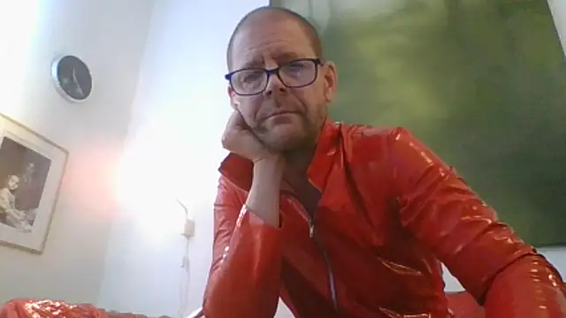 fetishkraut online show from February 8, 2026, 10:24 am