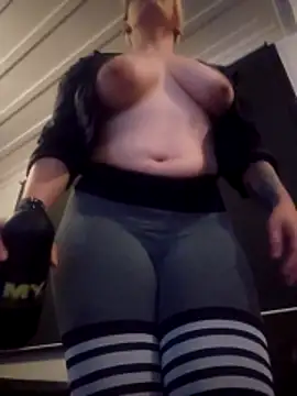 PinkTheHawk online show from February 21, 2026, 7:32 am