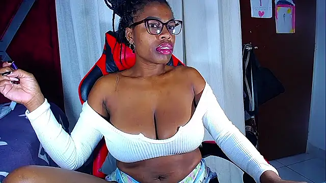 DanisaBrown online show from January 7, 2026, 3:06 pm