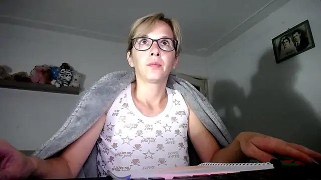 SexxyLety online show from September 28, 2025, 7:32 pm