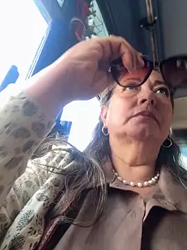 emma tour online show from November 1, 2025, 3:17 pm