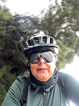 emma tour online show from November 14, 2025, 2:43 pm