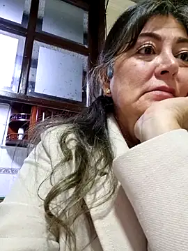 emma tour online show from March 17, 2025, 9:02 pm