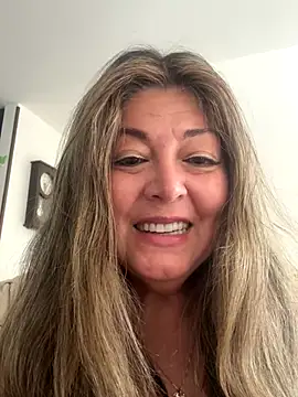 emma tour online show from October 25, 2025, 1:56 pm