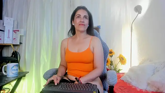 girasol walton online show from May 9, 2026, 1:58 pm