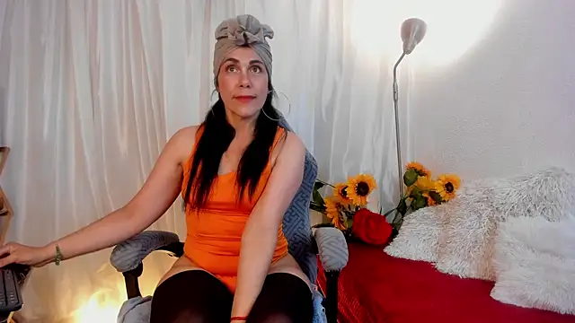 girasol walton online show from March 29, 2026, 7:26 pm