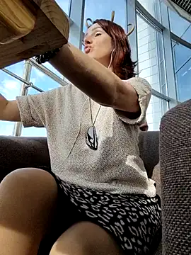 EvaXOAir online show from October 1, 2025, 3:44 am