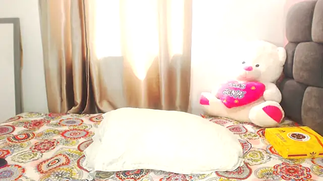 Snapshot of ValenSex chatting on June 24, 2026, 3:21 pm ValenSex online show from June 24, 2026, 3:21 pm