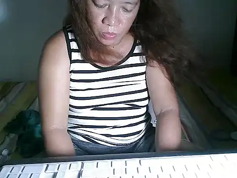 wethornypussy4u online show from July 19, 2026, 1:30 pm