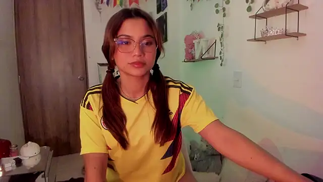 Sweett Priya online show from July 4, 2026, 3:46 am