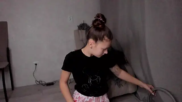 why again me online show from February 22, 2025, 3:36 pm