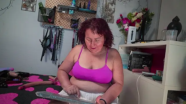 barbarah  online show from June 10, 2026, 7:09 am